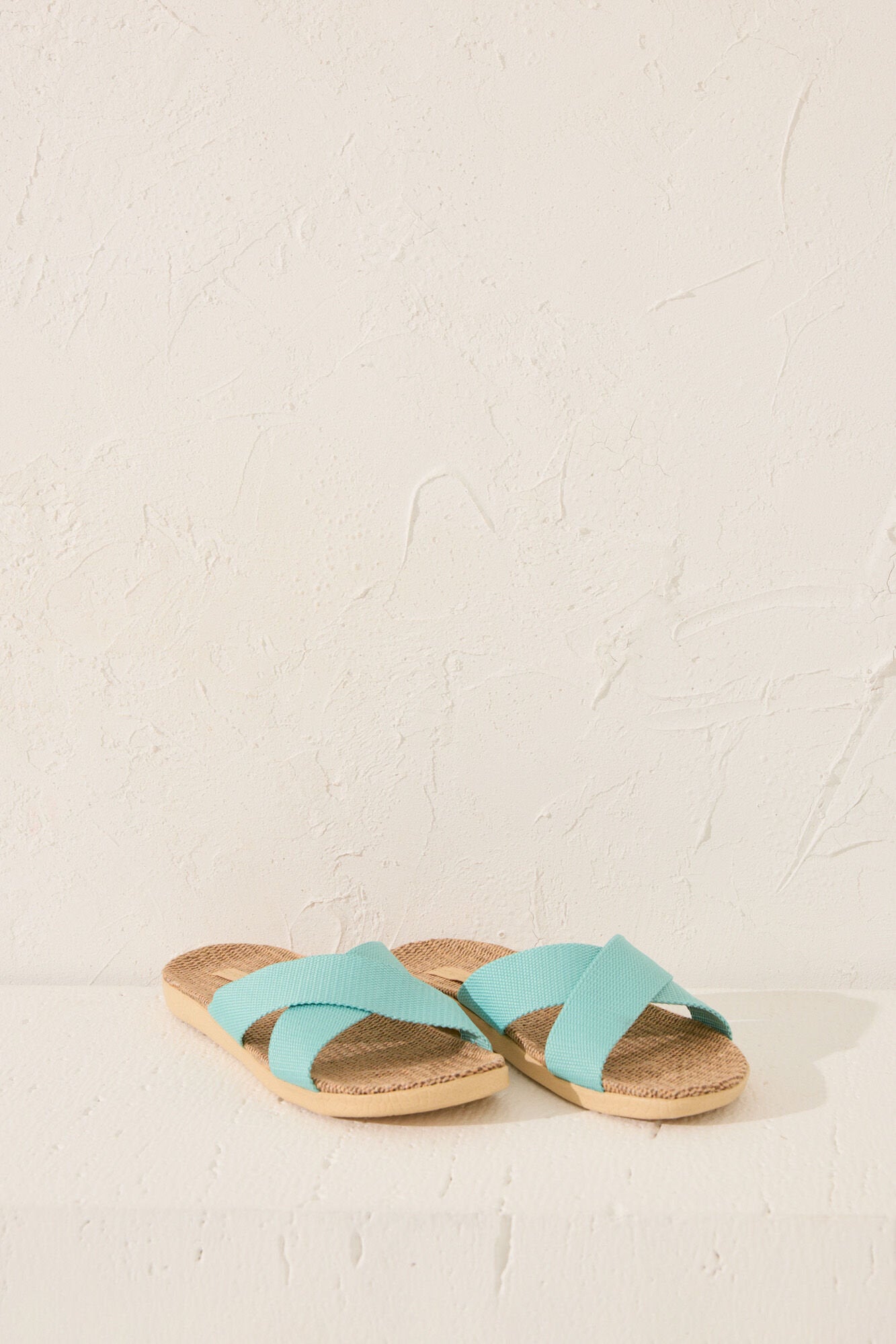 Women Secret_Turquoise Raffia Slippers_4992509_26_04