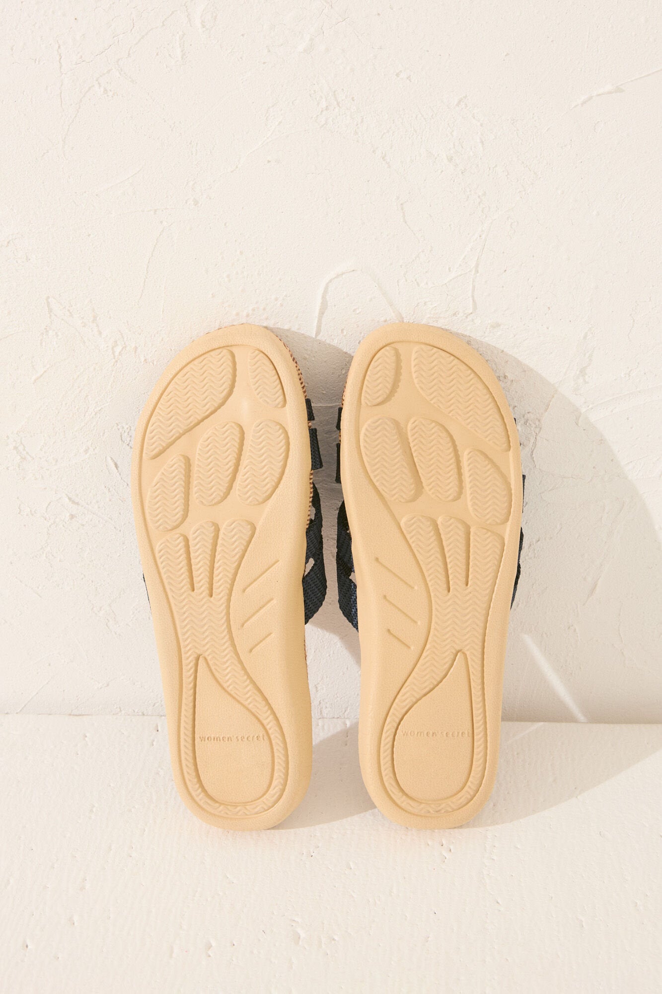 Women Secret_Raffia Effect Straps Sandals_4992516_38_05