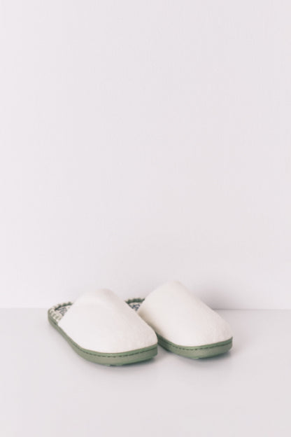 Women Secret_Ivory_Mafalda Ivory Closed Slippers_4992527_96_03