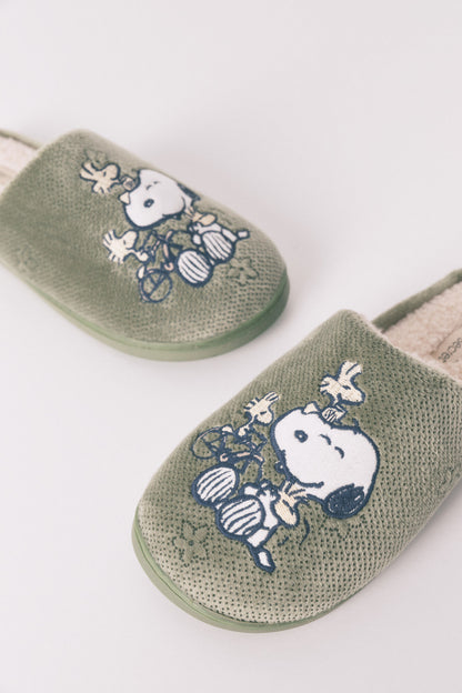 Women Secret_Dark Khaki_Snoopy Dark Khaki Slippers_4992528_91_05