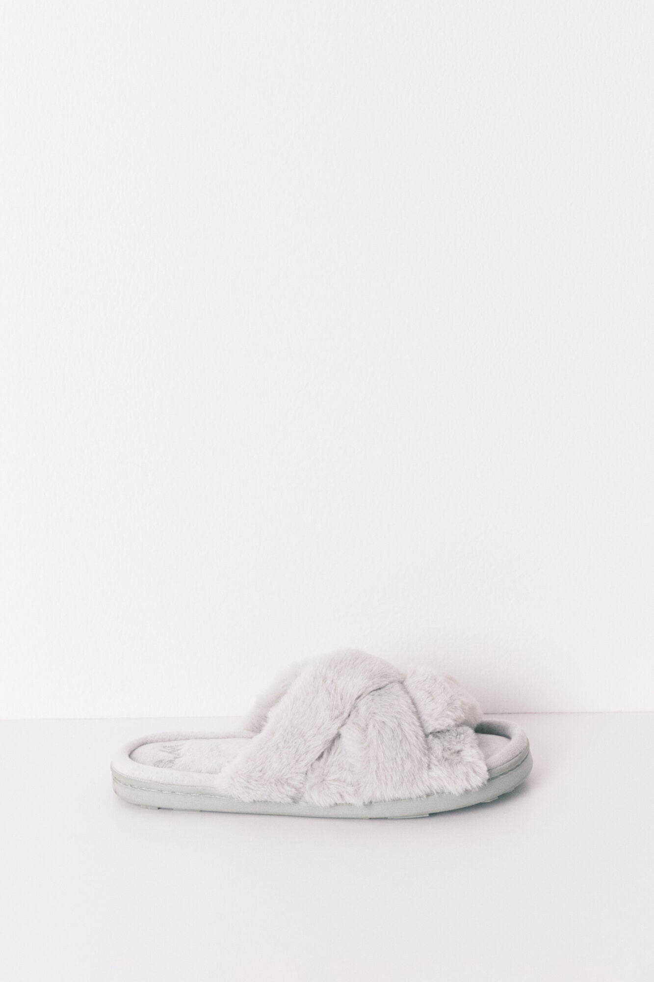 Women Secret_Green_Slipper with Green Fur_4992530_28_04