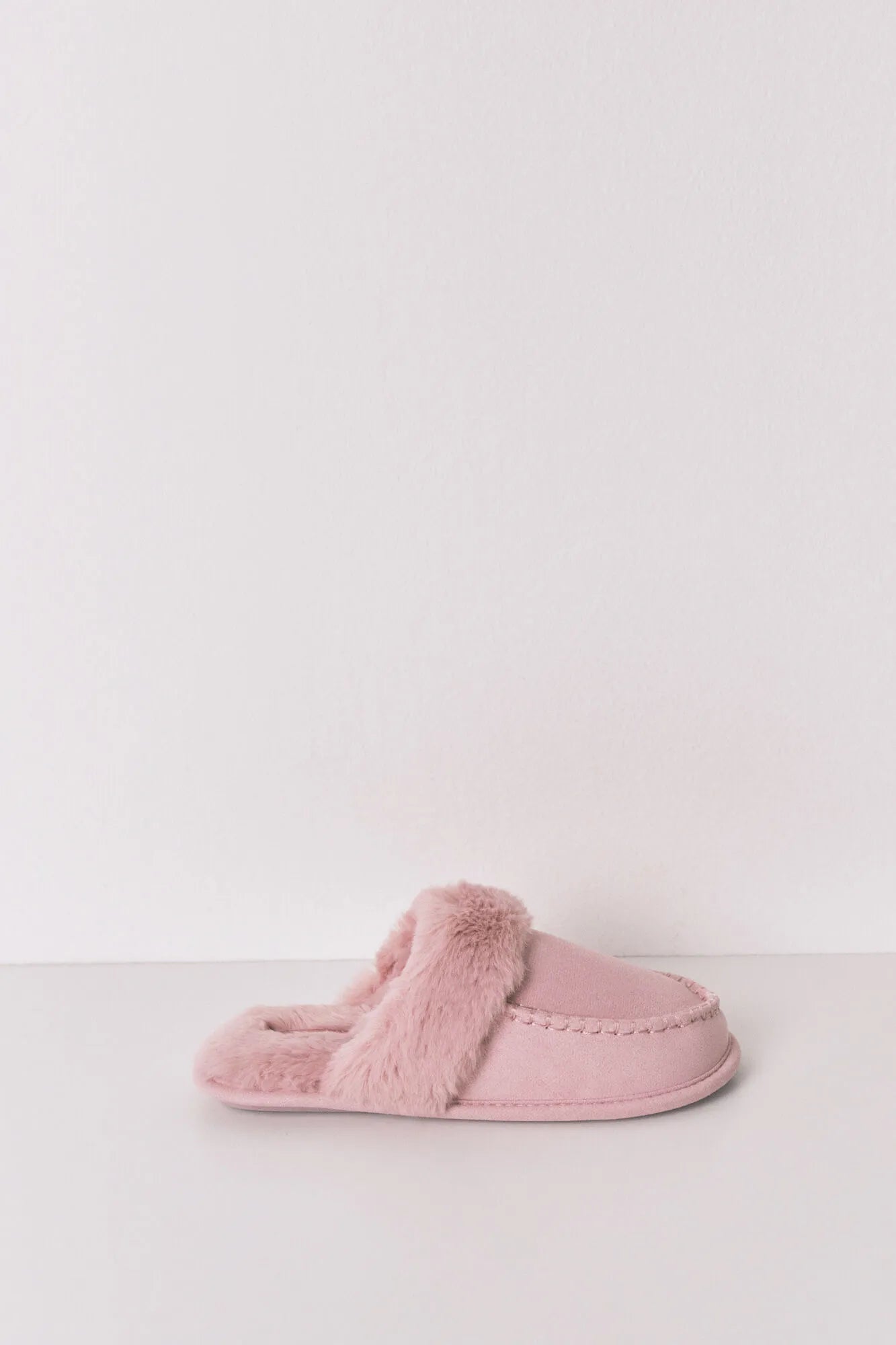 Women Secret_Pink_Pink Synthetic Fur Slippers_4992538_70_05