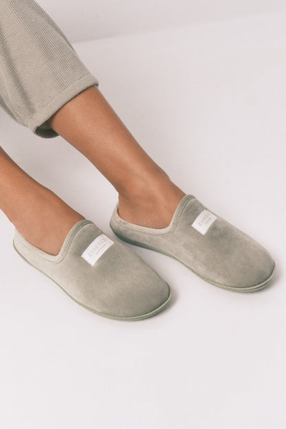 Women Secret_Dark Khaki_Green Velour Slippers_4992551_91_01