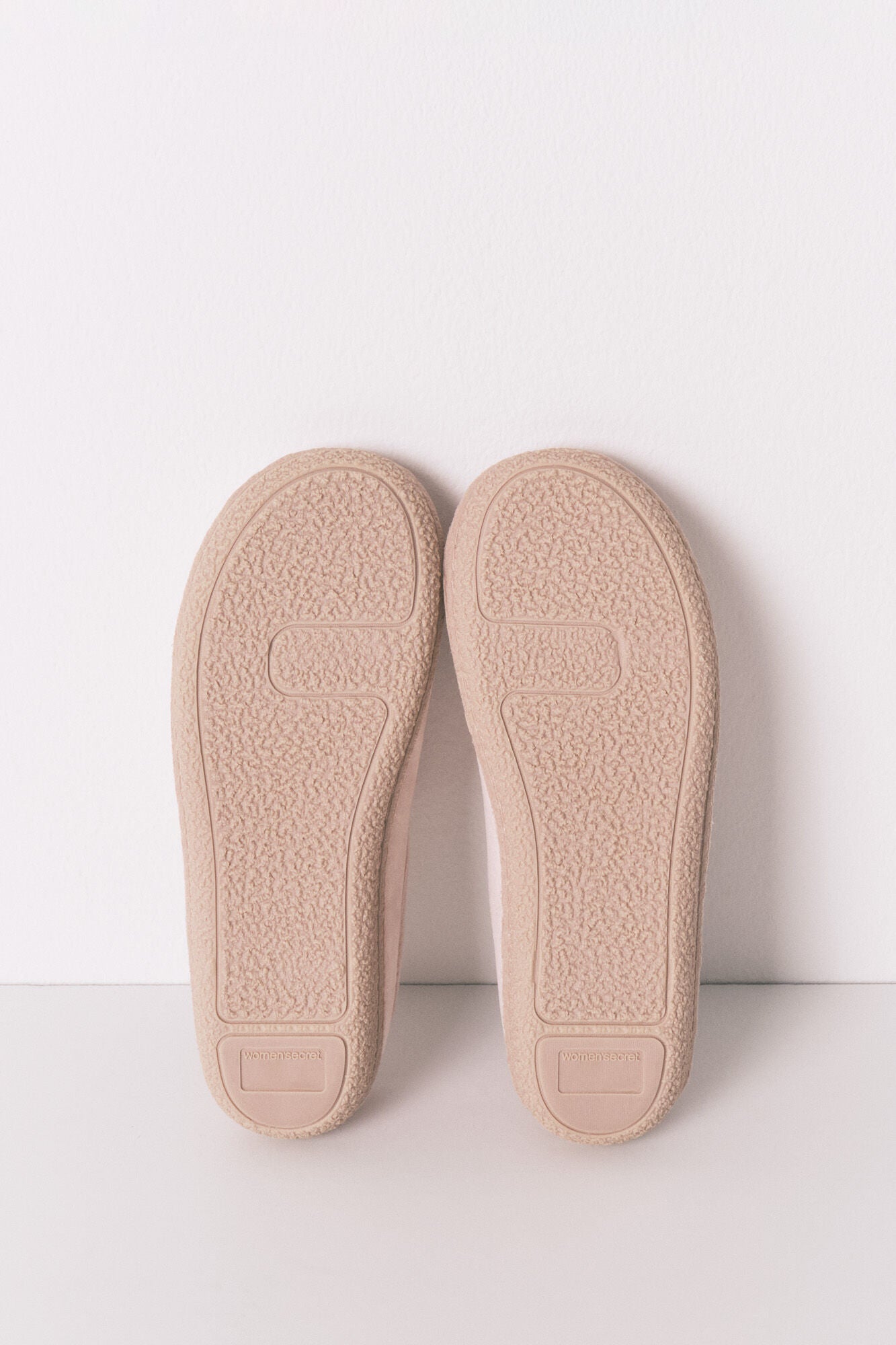 Women Secret_Pink_Pink Velour Slippers_4992553_71_02