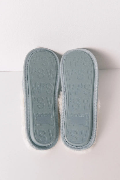 Women Secret_Green_Green Lurex Fur Ribbed Slippers_4992571_23_03