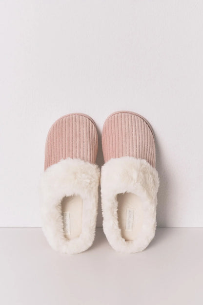 Women Secret_Pink_Pink Lurex Fur Ribbed Slippers_4992573_71_02