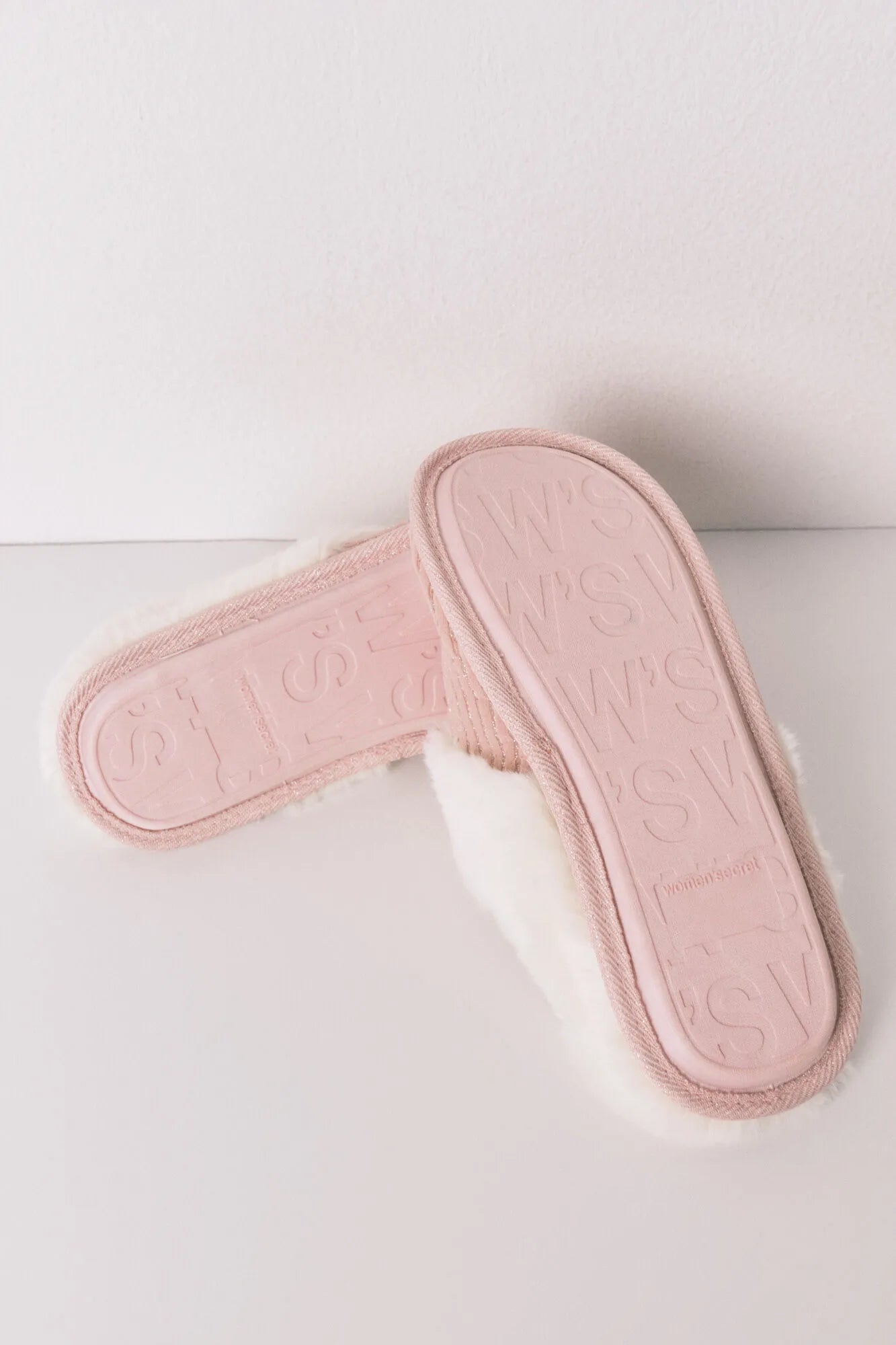 Women Secret_Pink_Pink Lurex Fur Ribbed Slippers_4992573_71_04