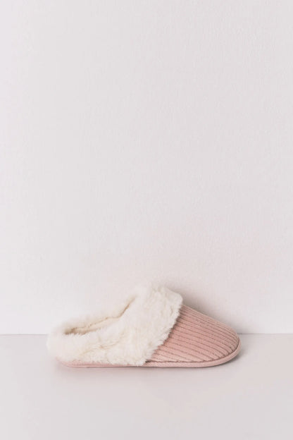 Women Secret_Pink_Pink Lurex Fur Ribbed Slippers_4992573_71_05