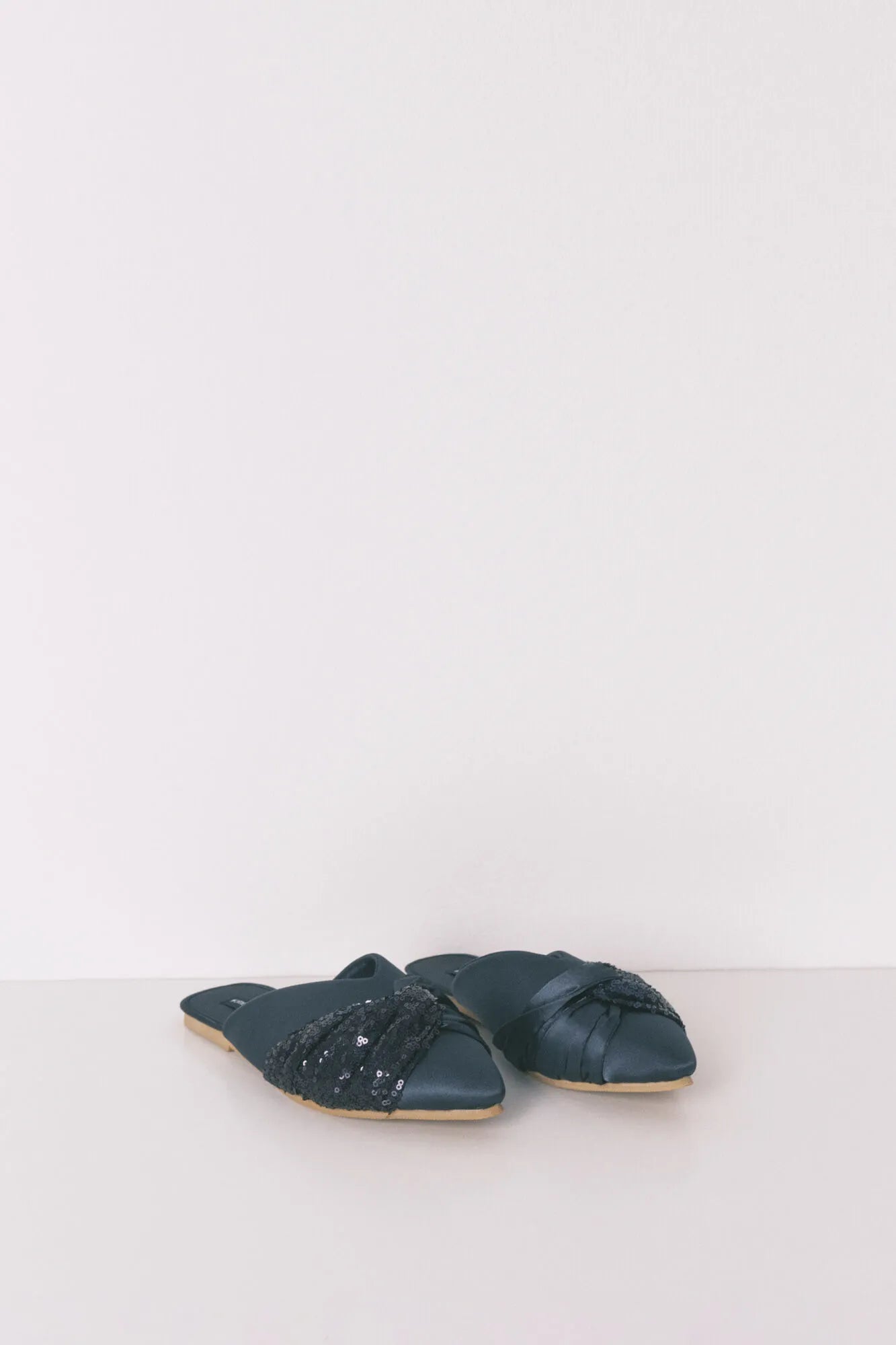 Women Secret_Medium Blue_Blue Satin Sequin Slipper_4992582_12_04