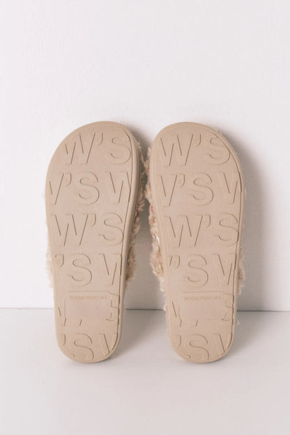 Women Secret_Sand_Beige Snoopy Faux Shearling Slippers_4992584_38_06