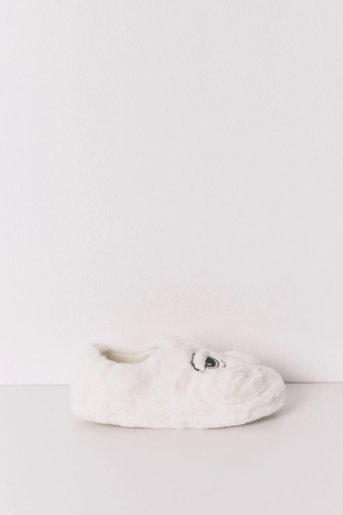 Women Secret_Ivory_White "Hedwig" 3D Slippers_4992585_96_05