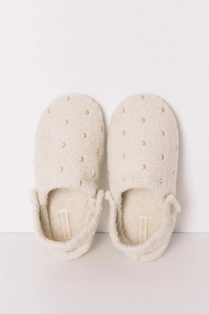 Women Secret_Ivory_White Glitter Faux Shearling Slippers_4992586_96_01