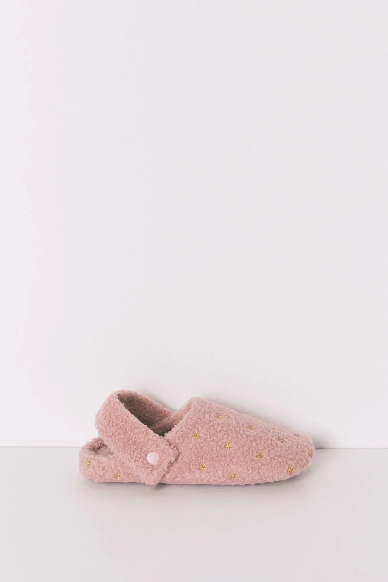 Women Secret_Pink_Pink Glitter Faux Shearling Slippers_4992587_70_05