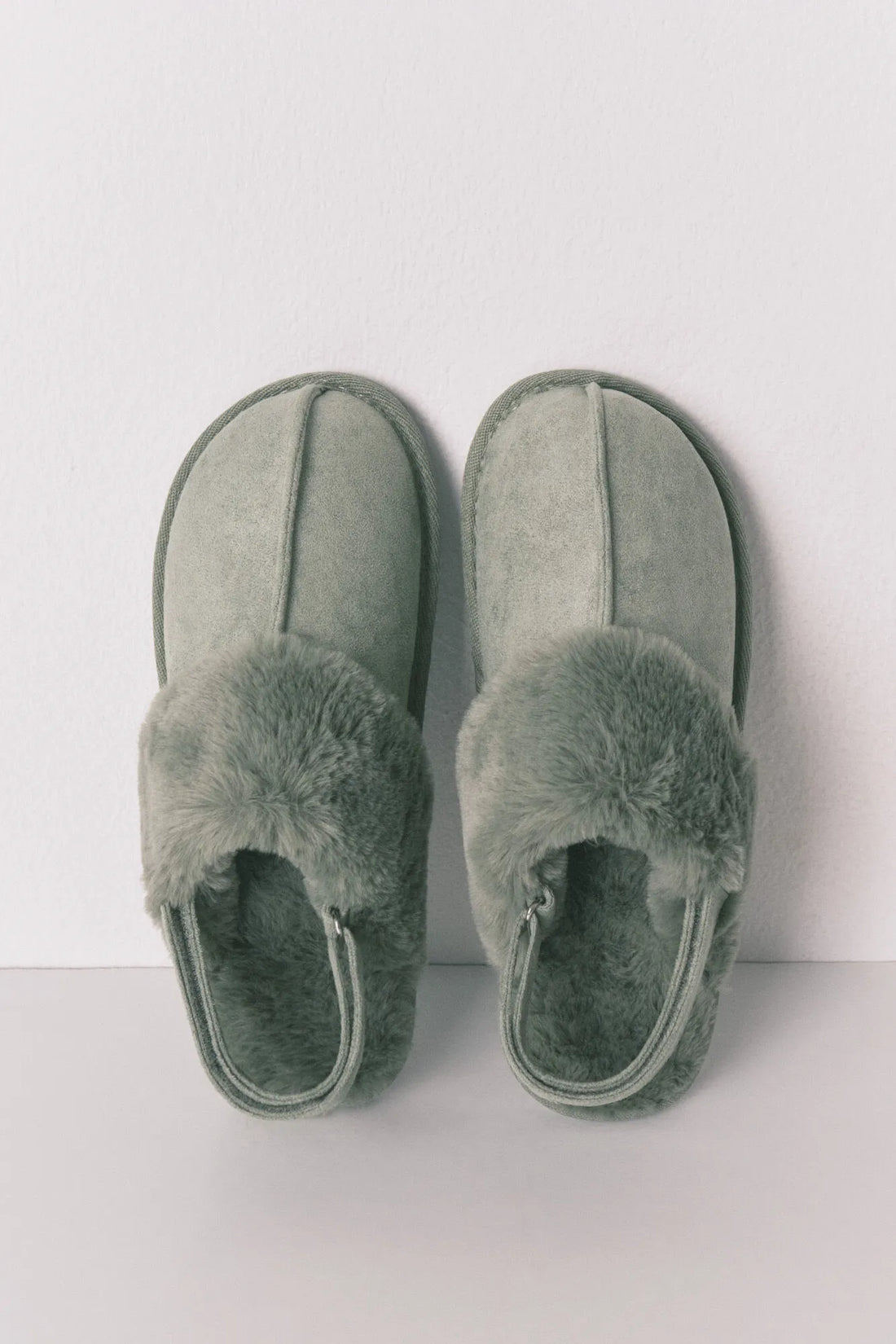 Women Secret_Green_Green Fur Clog Slippers_4992590_21_01