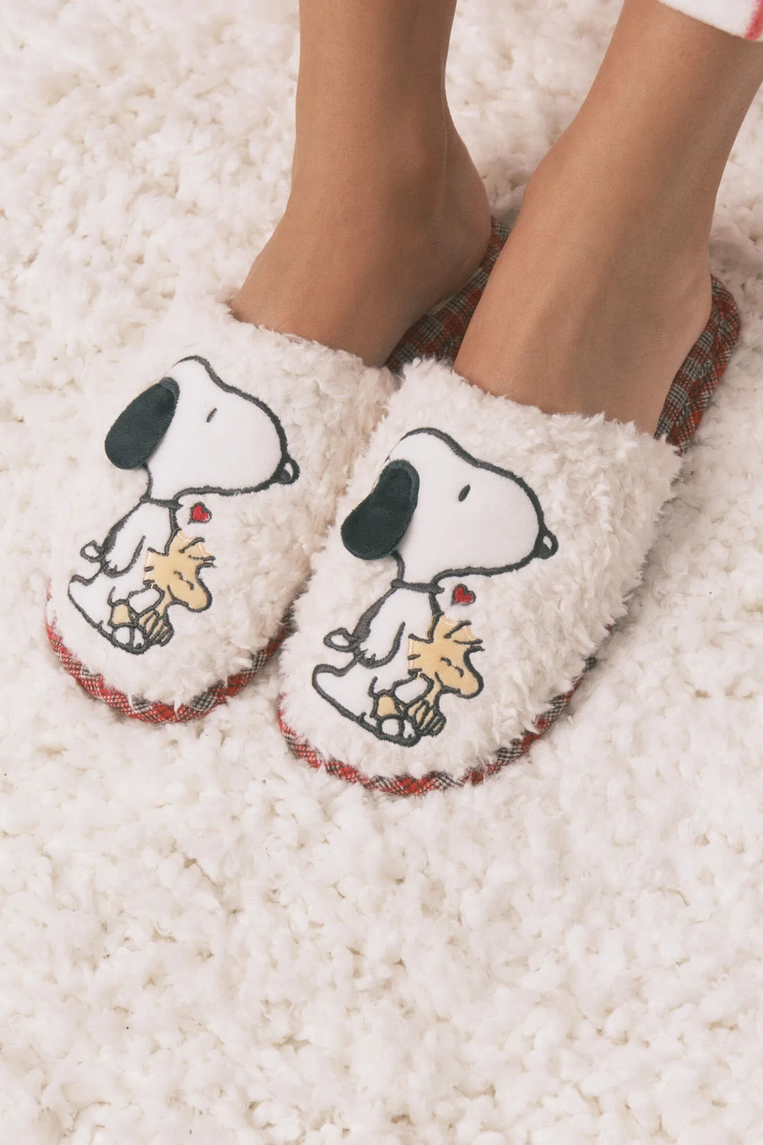 Women Secret_Brown Print_Snoopy Plaid Faux Shearling Slippers_4992594_39_01