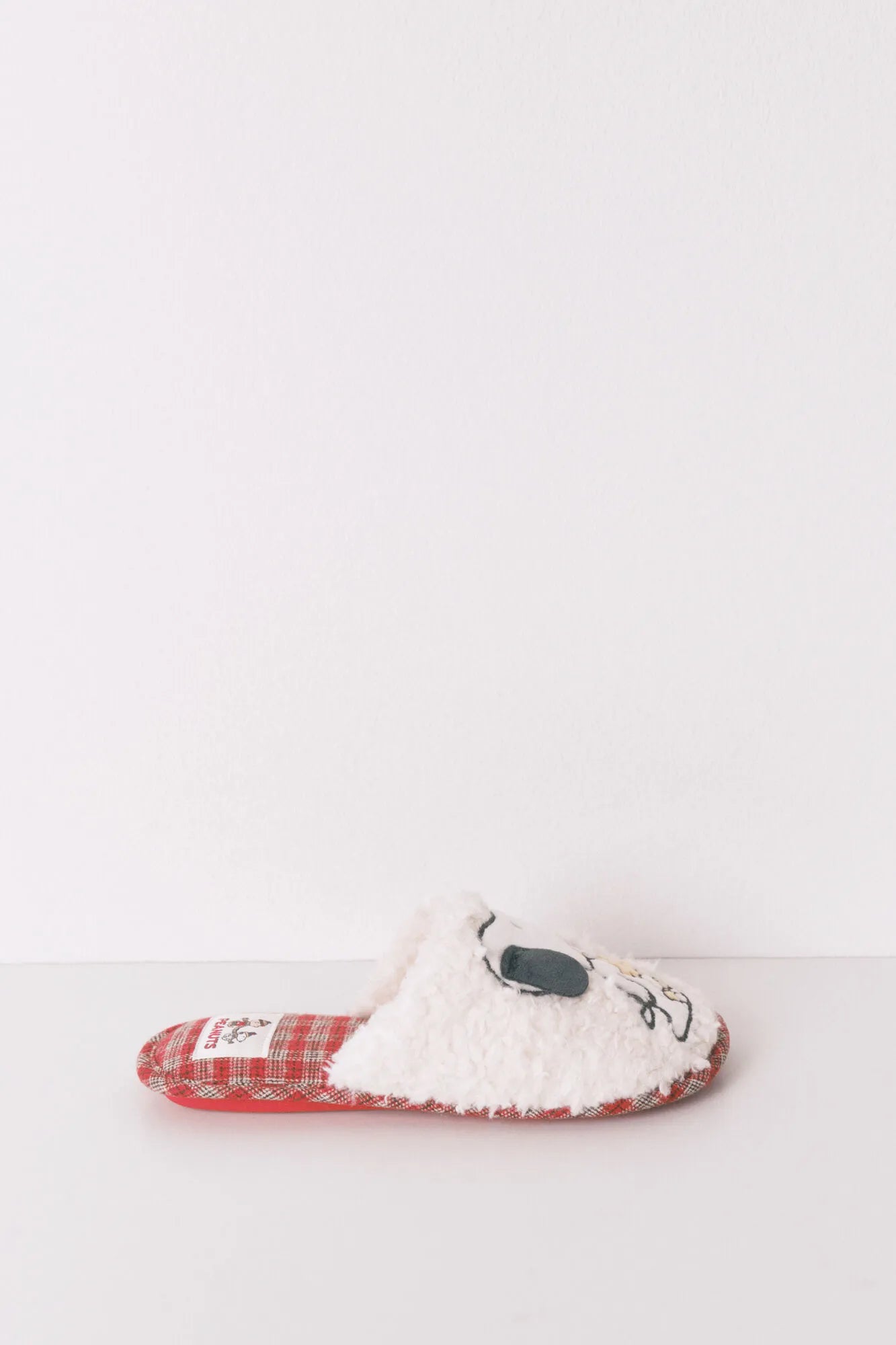 Women Secret_Brown Print_Snoopy Plaid Faux Shearling Slippers_4992594_39_05