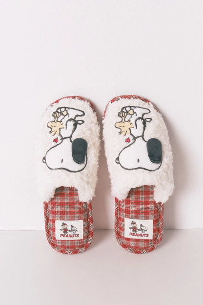Women Secret_Brown Print_Snoopy Plaid Faux Shearling Slippers_4992594_39_07