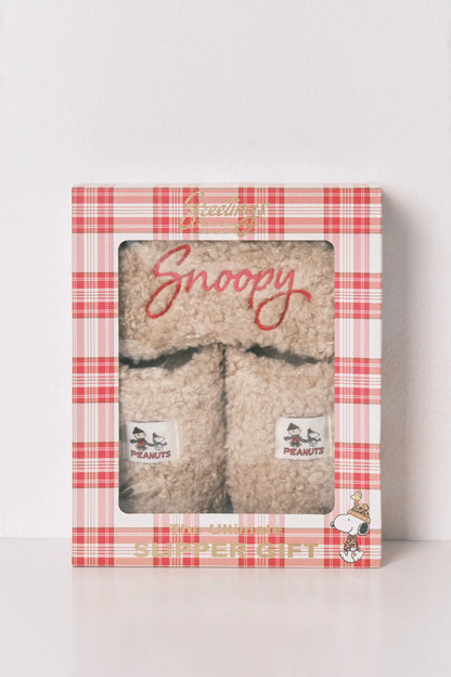 Women Secret_Ivory_Snoopy Faux Shearling Slippers and Eye Mask Gift Pack_4992597_96_01