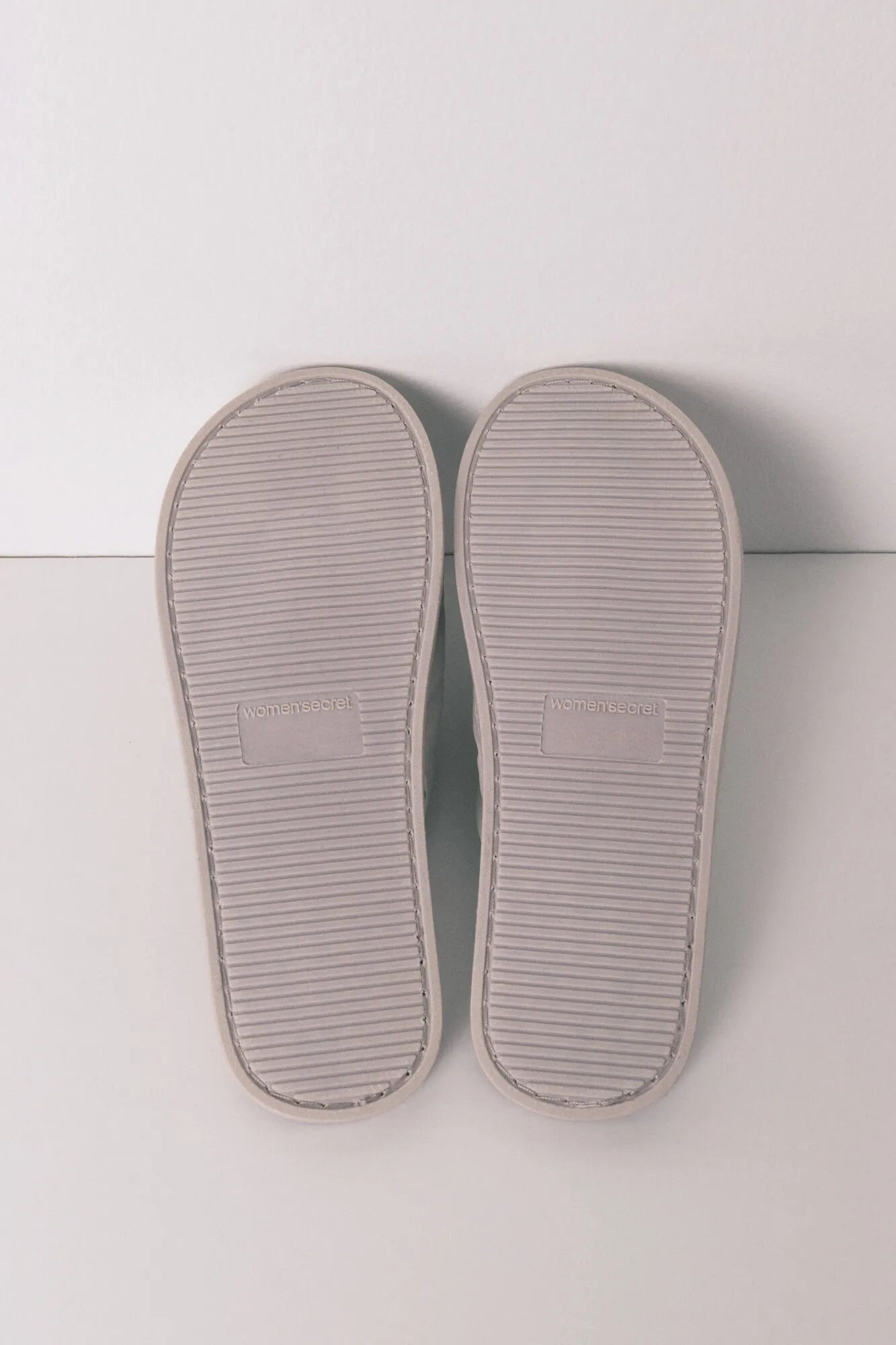 Women Secret_Multicoloured_Puffer Slippers_4993683_98_03