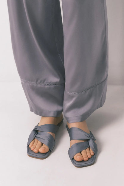 Women Secret_Dark Grey_Grayish Blue Satin Flat Sandals_4993688_42_01