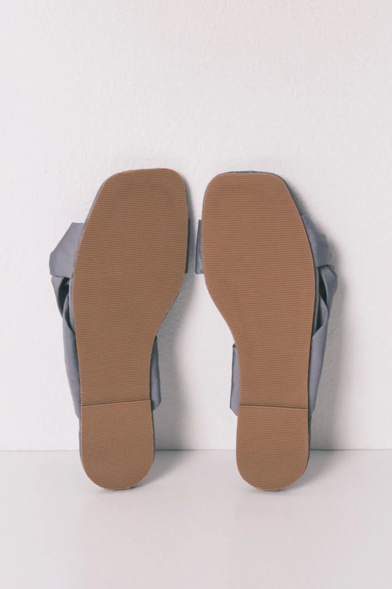 Women Secret_Dark Grey_Grayish Blue Satin Flat Sandals_4993688_42_06