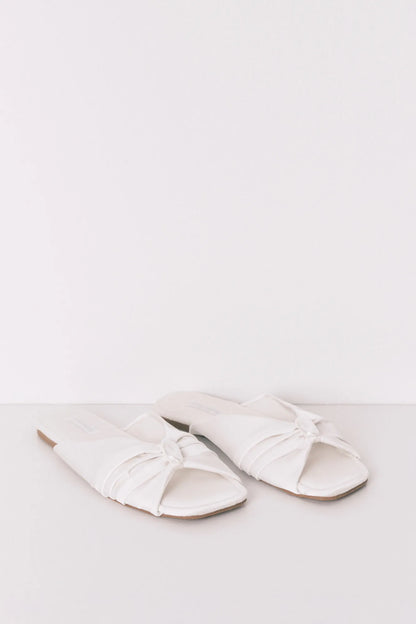 Women Secret_Ivory_Satin Mule Slippers in White_4993689_96_01