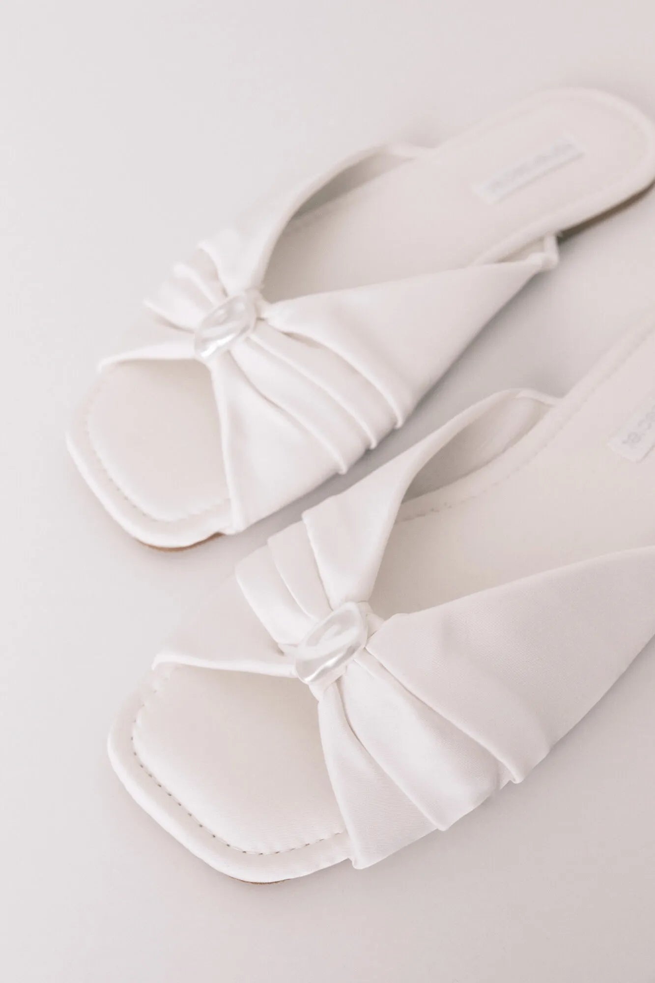 Women Secret_Ivory_Satin Mule Slippers in White_4993689_96_03