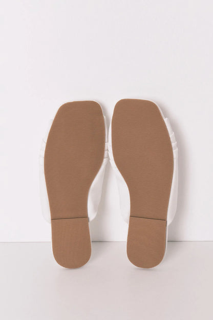 Women Secret_Ivory_Satin Mule Slippers in White_4993689_96_04