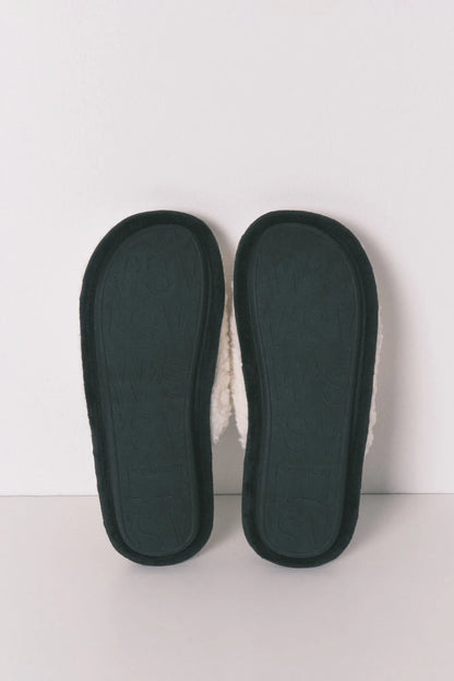 Women Secret_Ivory_Grey Faux Shearling Slippers Mafalda_4993693_96_03