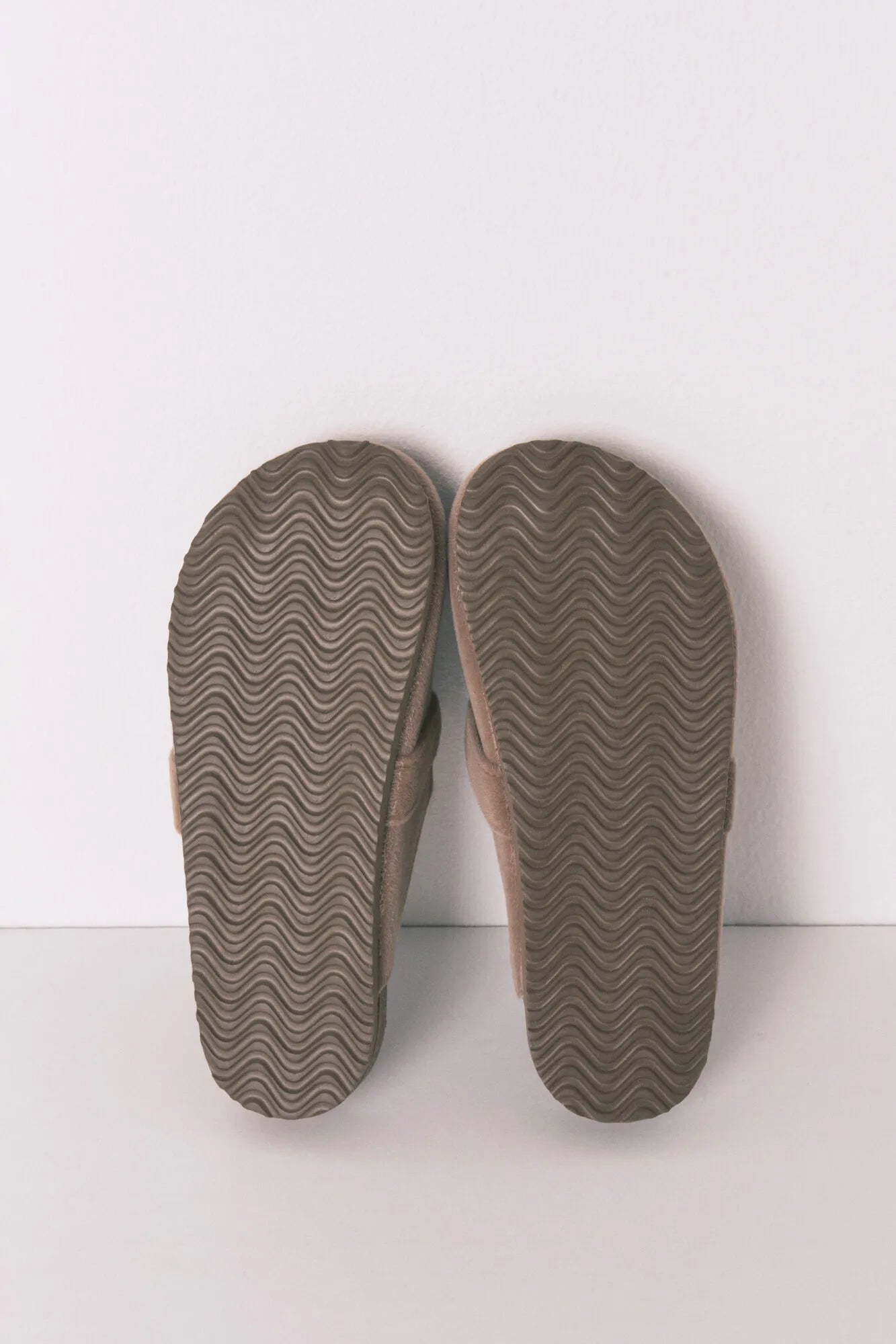 Women Secret_Tan_Brown Bio Slippers_4993696_34_03