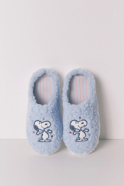 Women Secret_Medium Blue_Faux Shearling Closed Slippers Snoopy_4993699_14_01