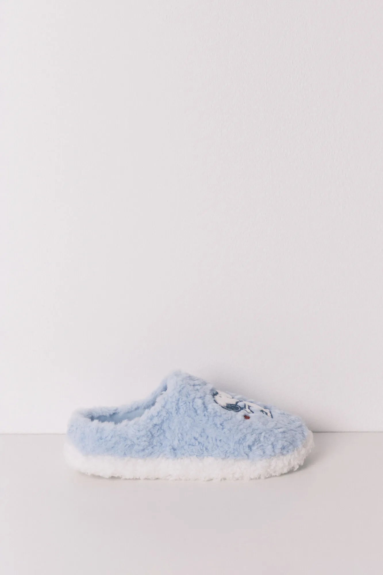 Women Secret_Medium Blue_Faux Shearling Closed Slippers Snoopy_4993699_14_05