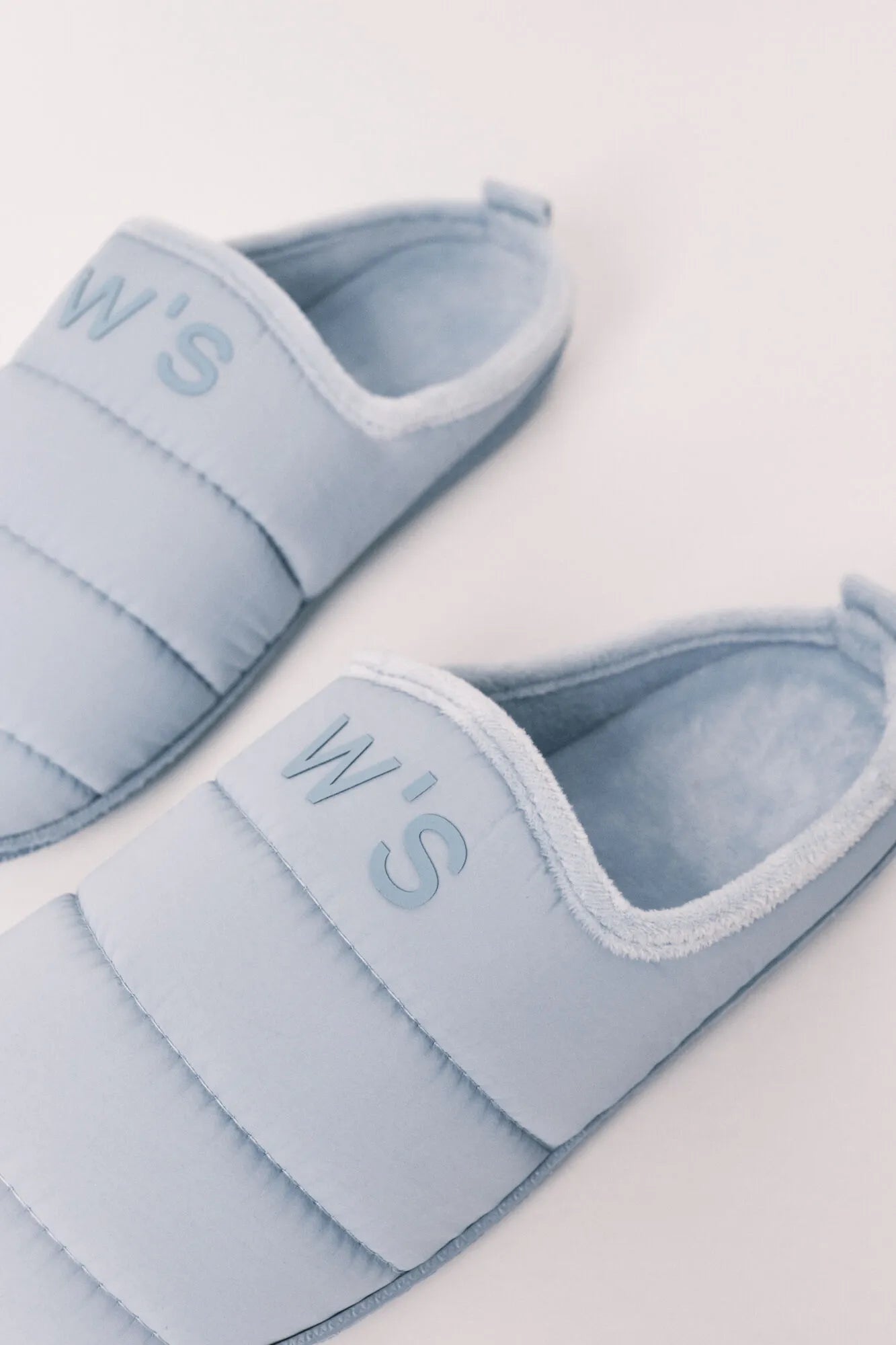 Women Secret_Light Blue_Blue Puffer Slippers_4993703_18_01