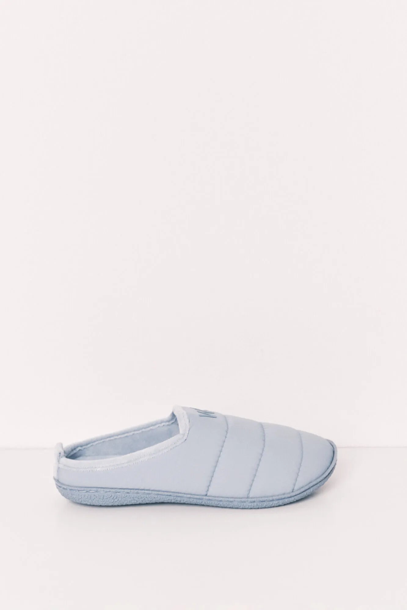 Women Secret_Light Blue_Blue Puffer Slippers_4993703_18_05