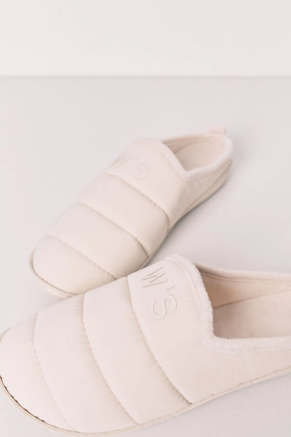 Women Secret_Ivory_White Puffer Slippers_4993704_96_02