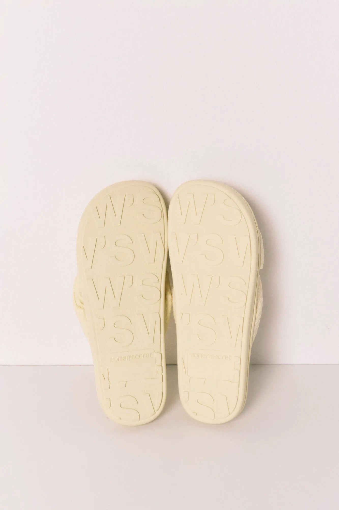 Women Secret Yellow Women Yellow Volume Bow Slippers SKU: 4993731_04 Image 03