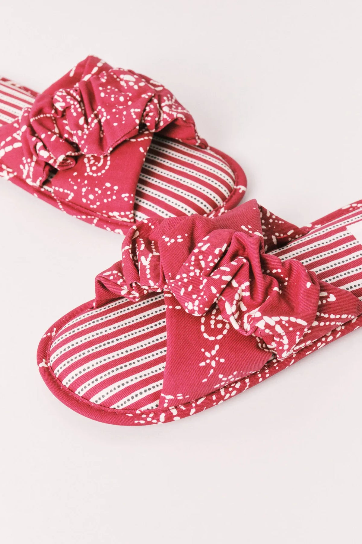 Women Secret Wine Women Crossed Strap Ruched Slippers SKU: 4994391_68 Image 02