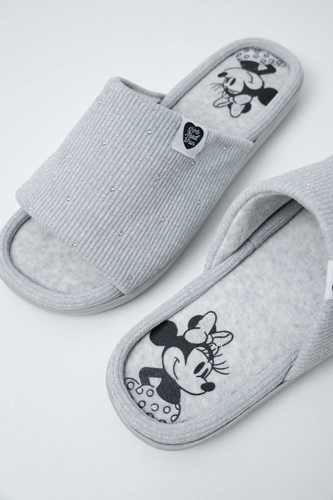 Women Secret Light Grey Women Grey Minnie Mouse Slippers SKU: 4994422_47 Image 02