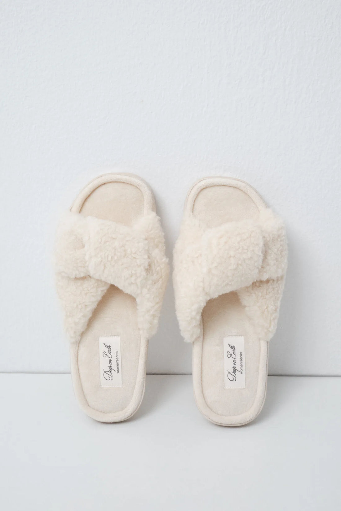 Women Secret Ivory Women White Faux Shearling Knot Slippers SKU: 4994424_96 Image 01
