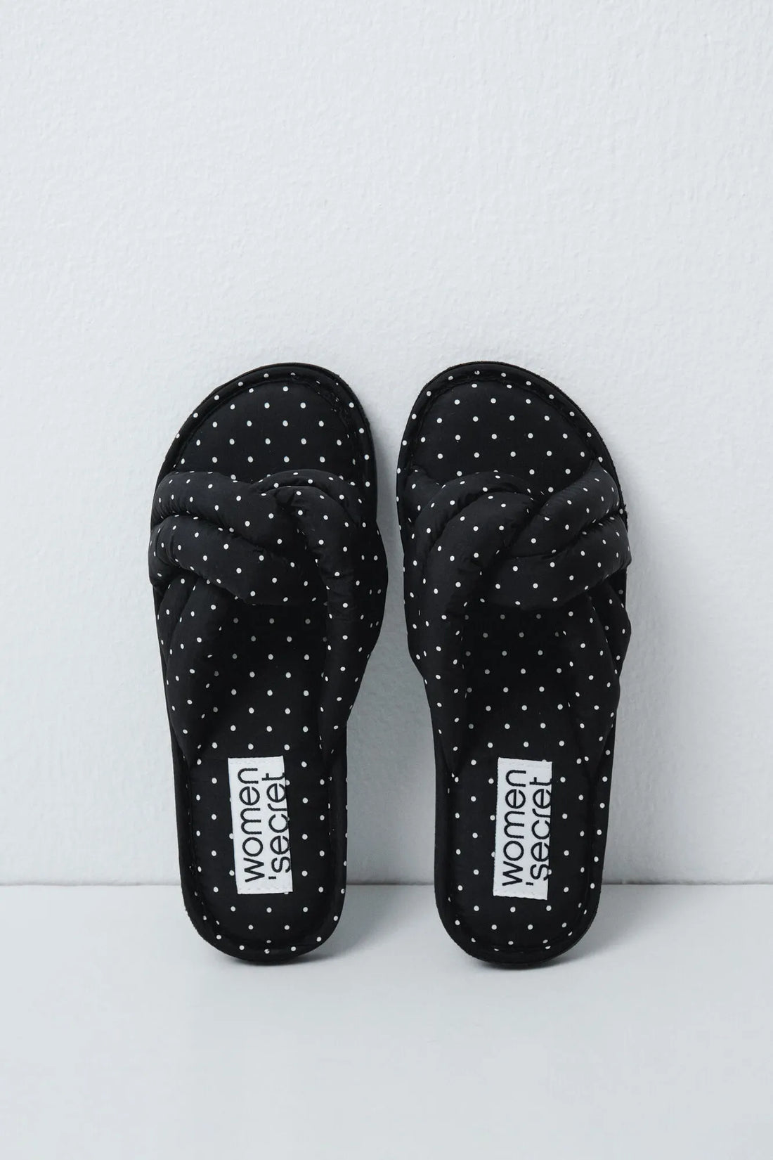 Women Secret Black Women Polka-Dot Knot Slippers SKU: 4994432_01 Image 01