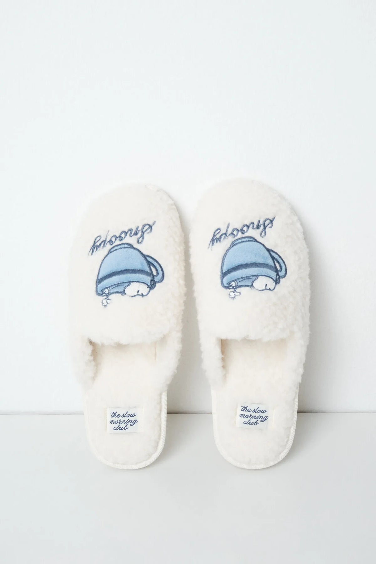 Women Secret Ivory Women Snoopy Faux Shearling Slippers SKU: 4994433_96 Image 02