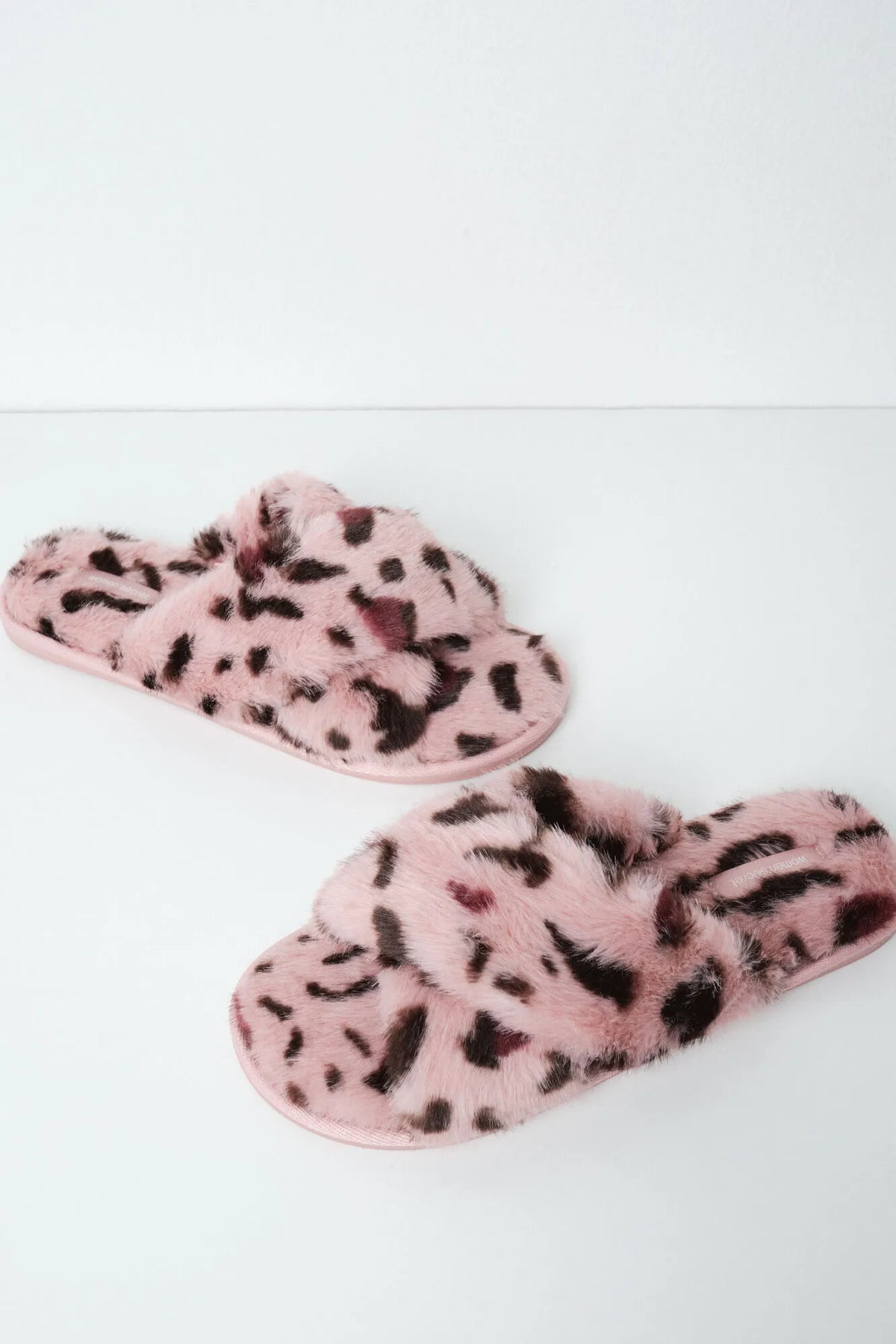 Women Secret Multicoloured Women Leopard Plush Slippers SKU: 4994434_98 Image 02
