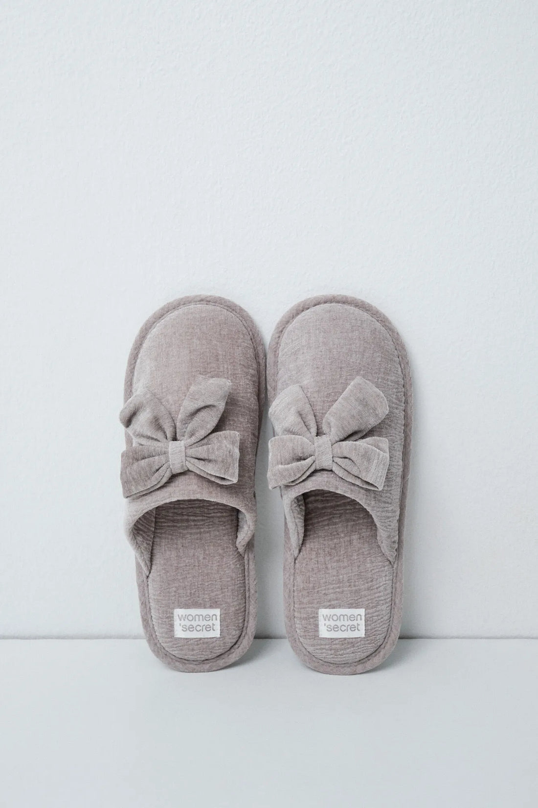 Women Secret Light Grey/Silver Women Grey Velvet Bow Slippers SKU: 4994438_48 Image 01