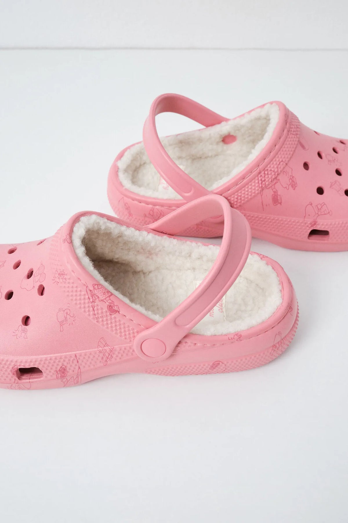 Women Secret Pink Women Snoopy Lined Clog Slippers SKU: 4994451_72 Image 03
