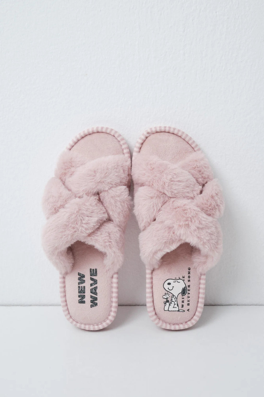 Women Secret Pink Women Pink Plush Snoopy Slippers SKU: 4994455_70 Image 01