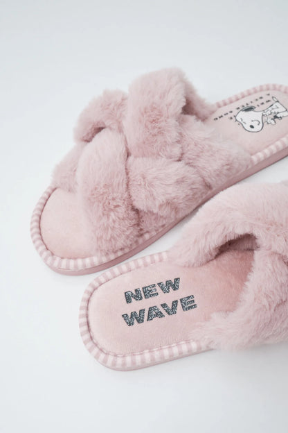 Women Secret Pink Women Pink Plush Snoopy Slippers SKU: 4994455_70 Image 02