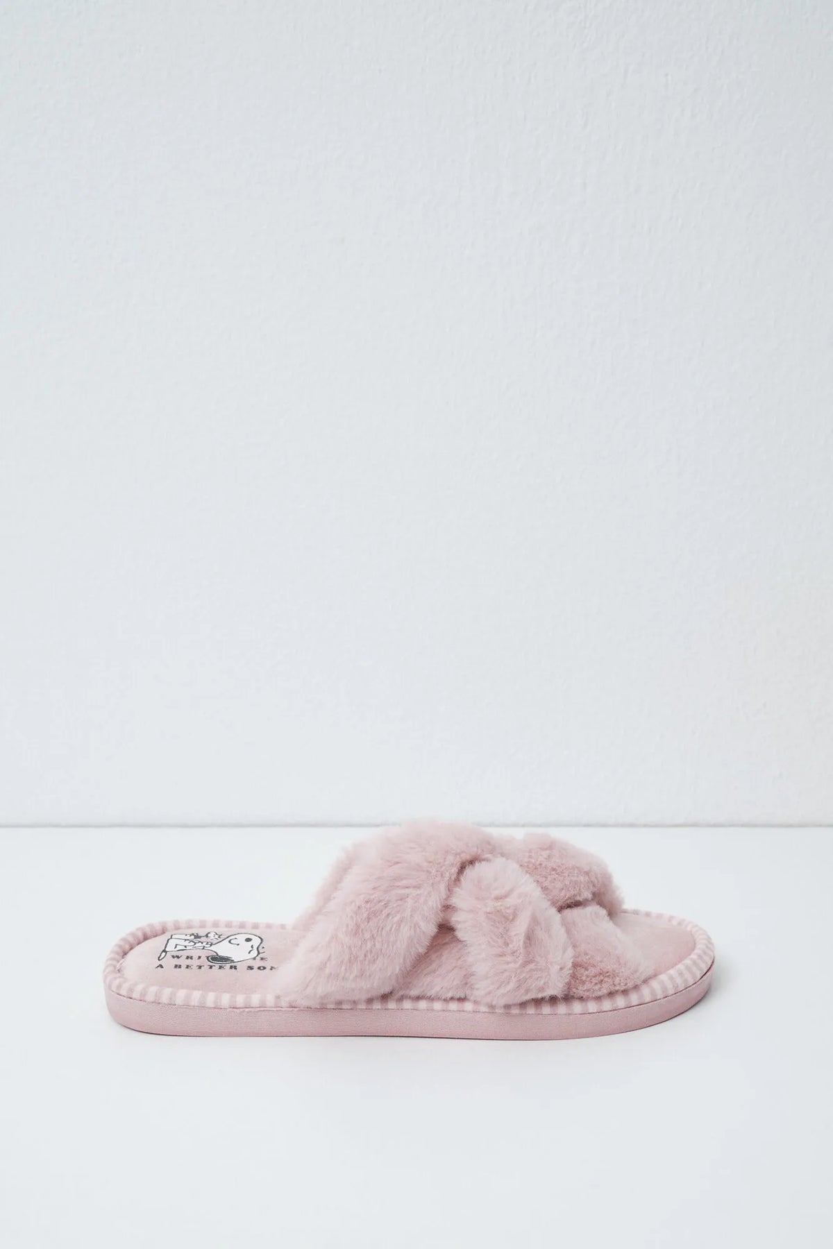 Women Secret Pink Women Pink Plush Snoopy Slippers SKU: 4994455_70 Image 04