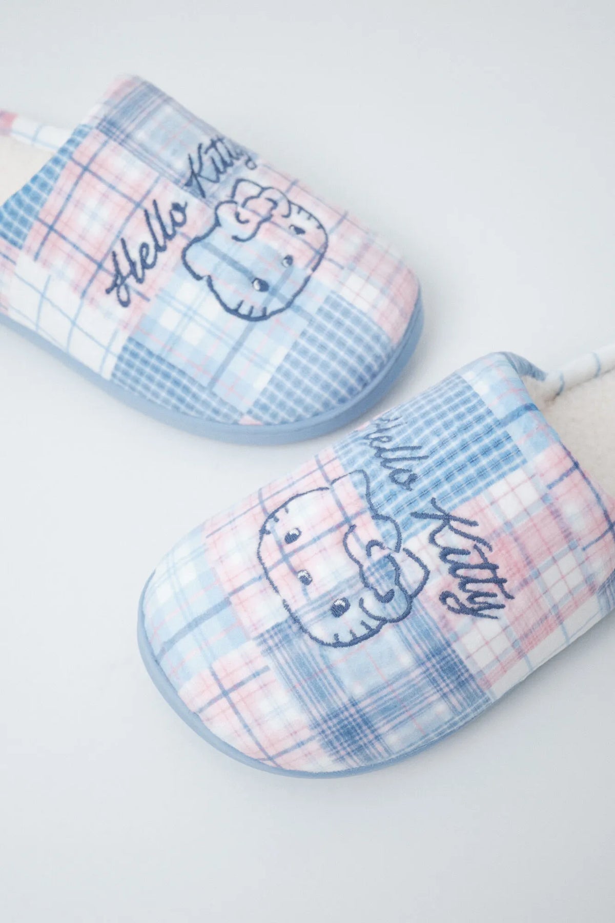 Women Secret White Print Women Hello Kitty Patchwork Slippers SKU: 4994456_97 Image 02