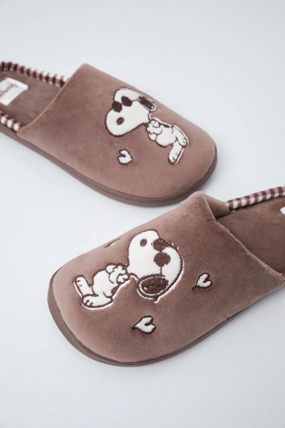 Women Secret Light Brown Women Snoopy Slippers SKU: 4994457_32 Image 02