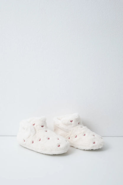 Women Secret Ivory Women Heart Faux Fur Boot Slippers SKU: 4994522_96 Image 01